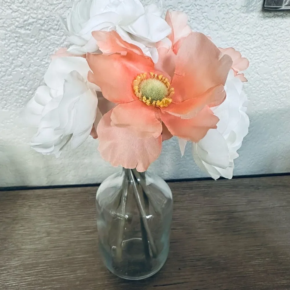 Floral Arrangement White Coral Peach Flowers in Vase
